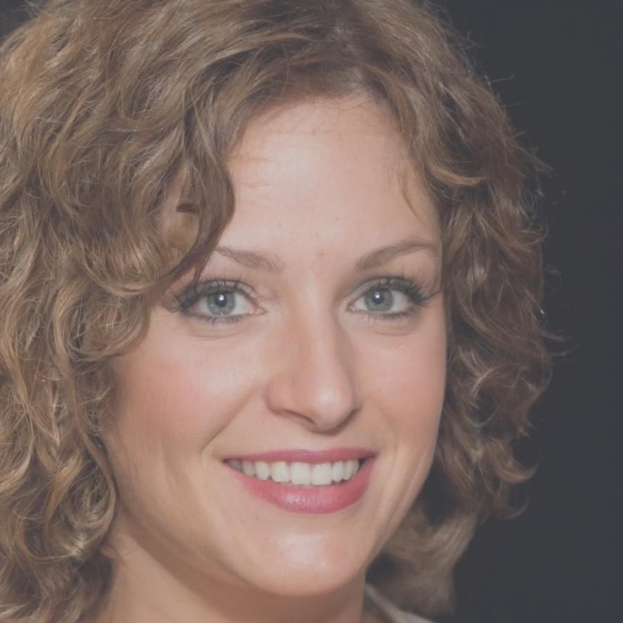 Gemma Thornfield, Senior Financial Analyst